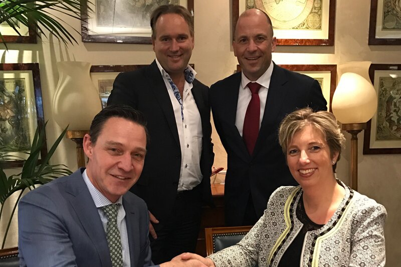Schiphol Travel International renews Travelport deal