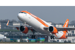 EasyJet brings in financial services and tech expert as non-exec