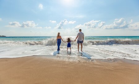 TravelUp launches intelligent travel shopping platform with InterLnkd
